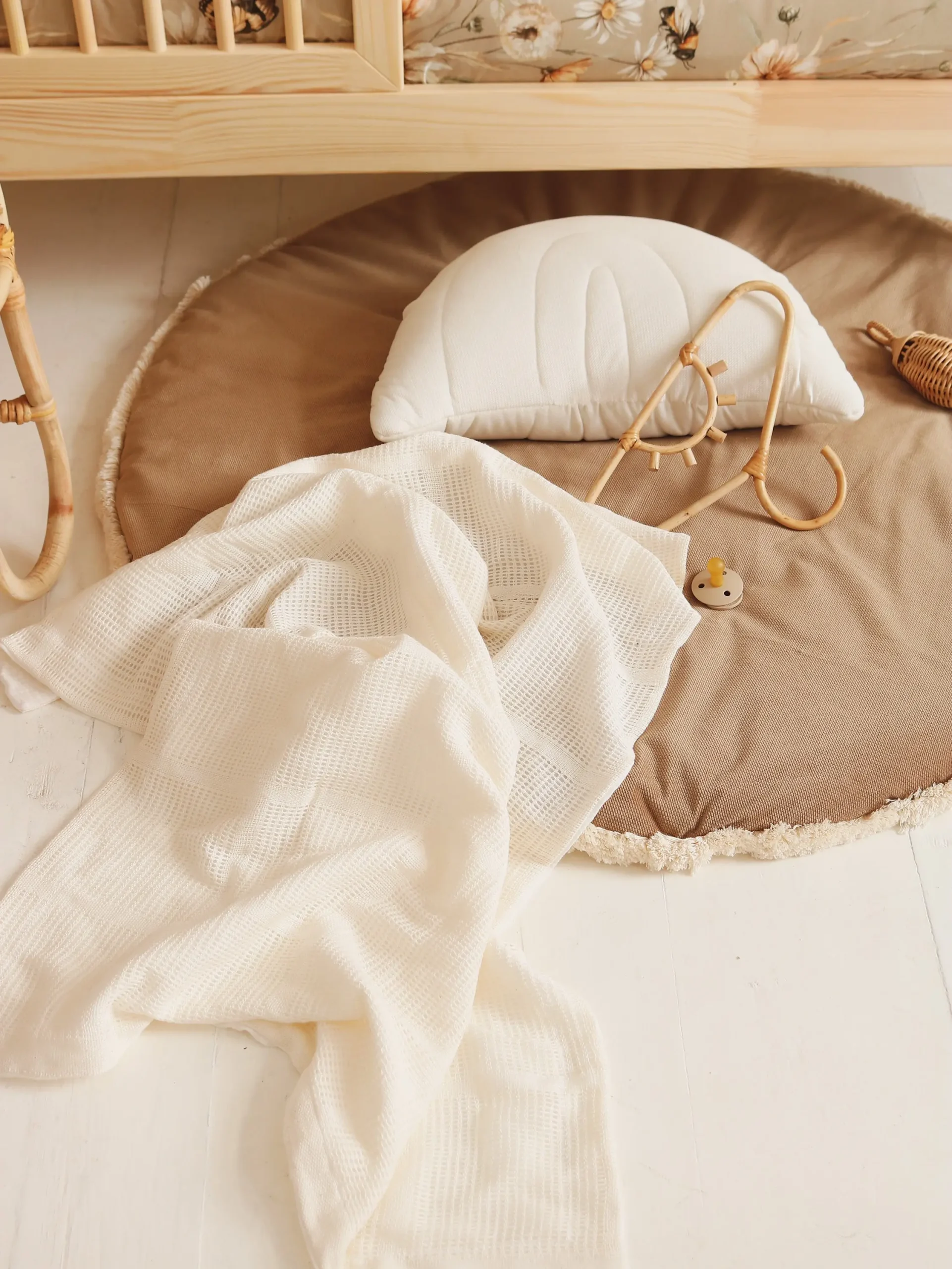 Velvet Baby Play Mat: Round Padded Crawling Rug