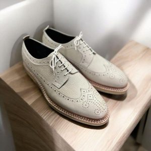 Handmade Cream Grain Leather Oxford Shoes: Men's Wing