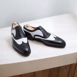 Handmade Leather Wingtip Oxford Brogue Shoes: Black &